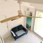 T2 Cabine, Mezzanine Pierre La 4oliv41 Apartment