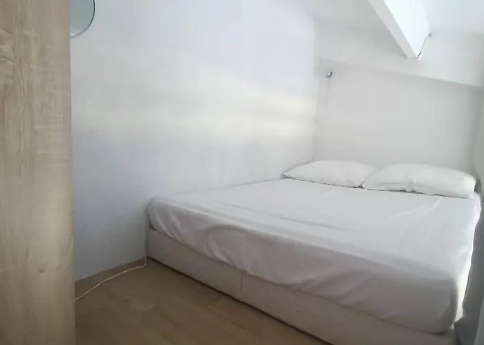 T2 Cabine, Mezzanine Pierre La 4oliv41 Appartement *