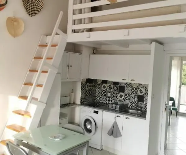 T2 Cabine, Mezzanine Pierre La 4oliv41 Appartement Saint-Pierre-la-Mer (Aude)