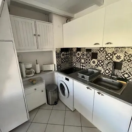 Apartment T2 Cabine, Mezzanine Pierre La 4oliv41 Saint-Pierre-la-Mer (Aude)