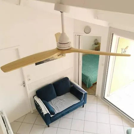 T2 Cabine, Mezzanine Pierre La 4oliv41 Apartment